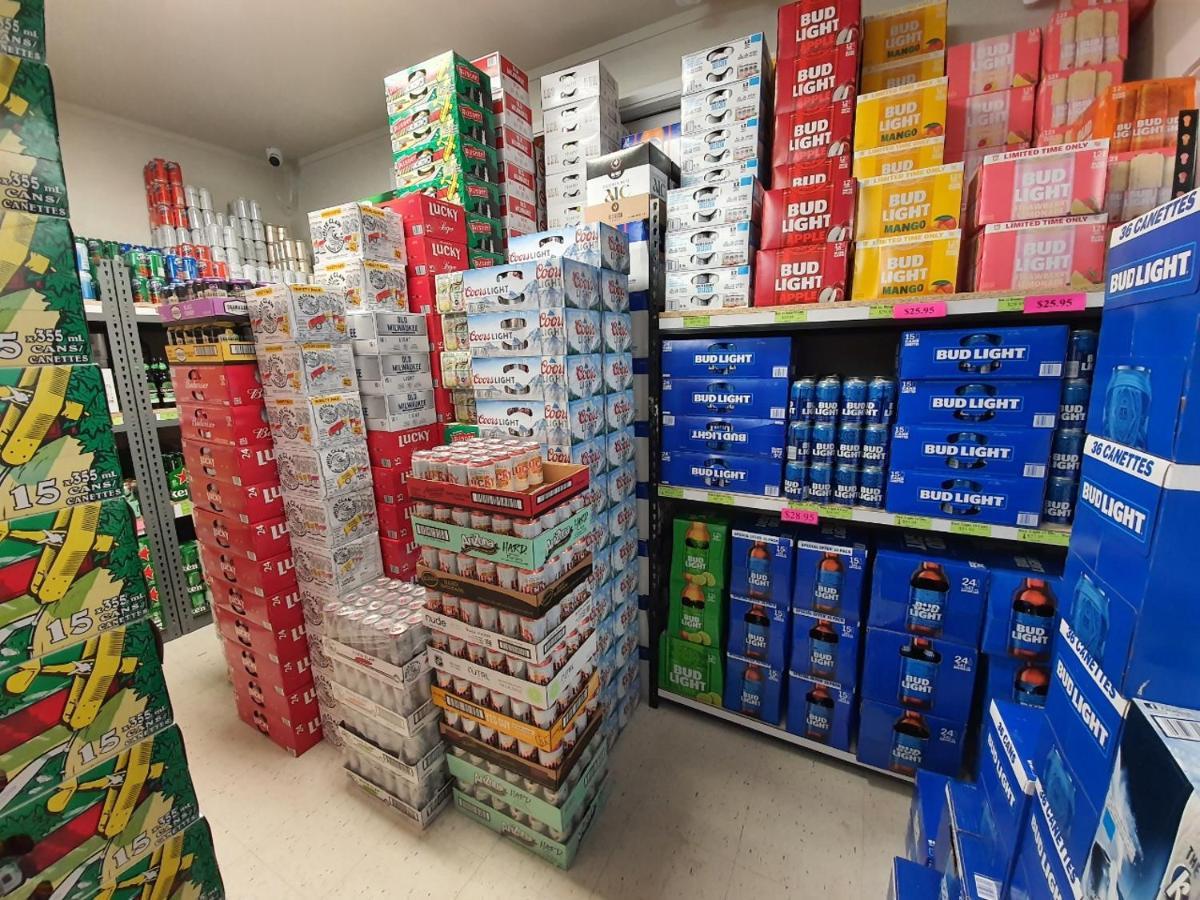 Sundre Motor Inn Eksteriør billede