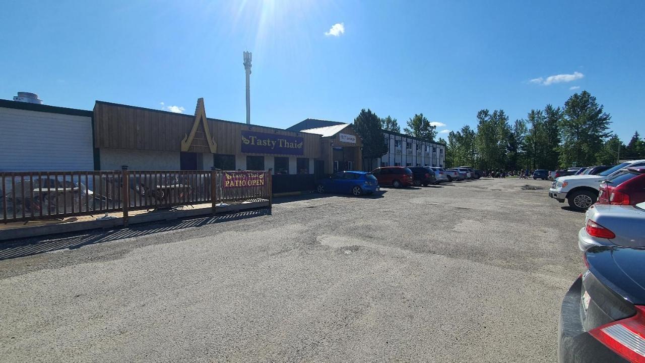 Sundre Motor Inn Eksteriør billede